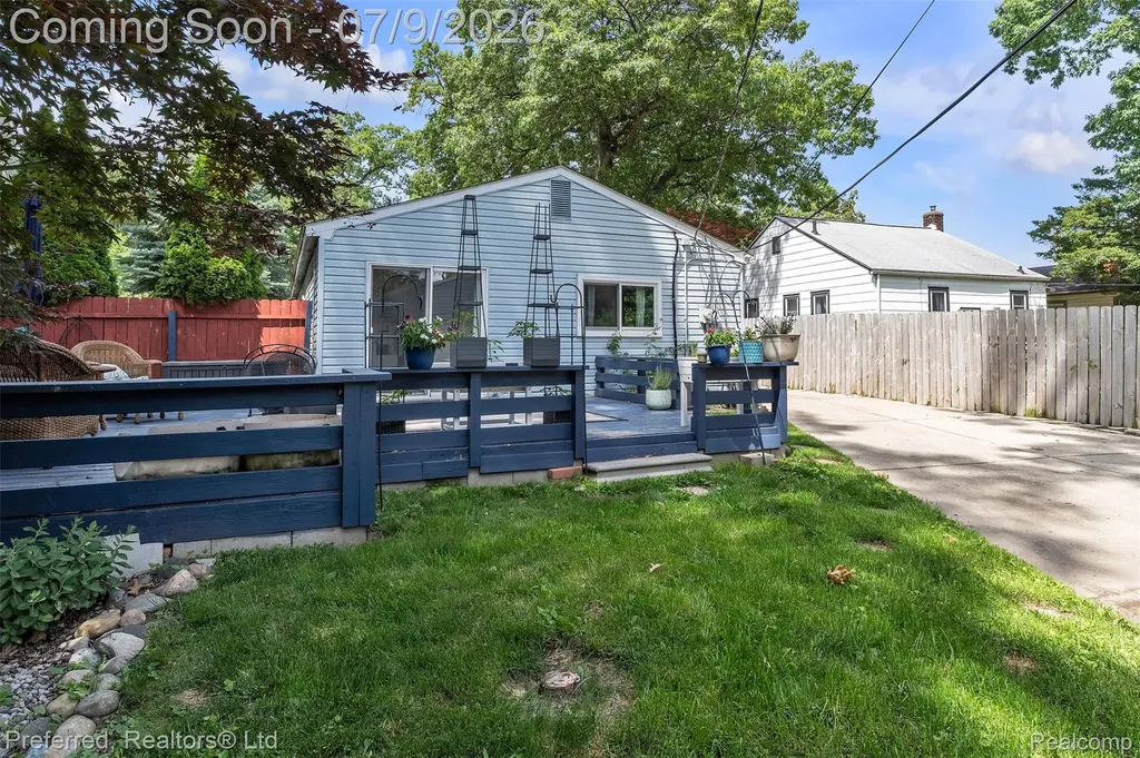 845 W Marshall Street Ferndale City MI 48220