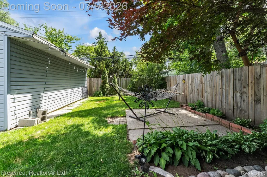 845 W Marshall Street Ferndale City MI 48220