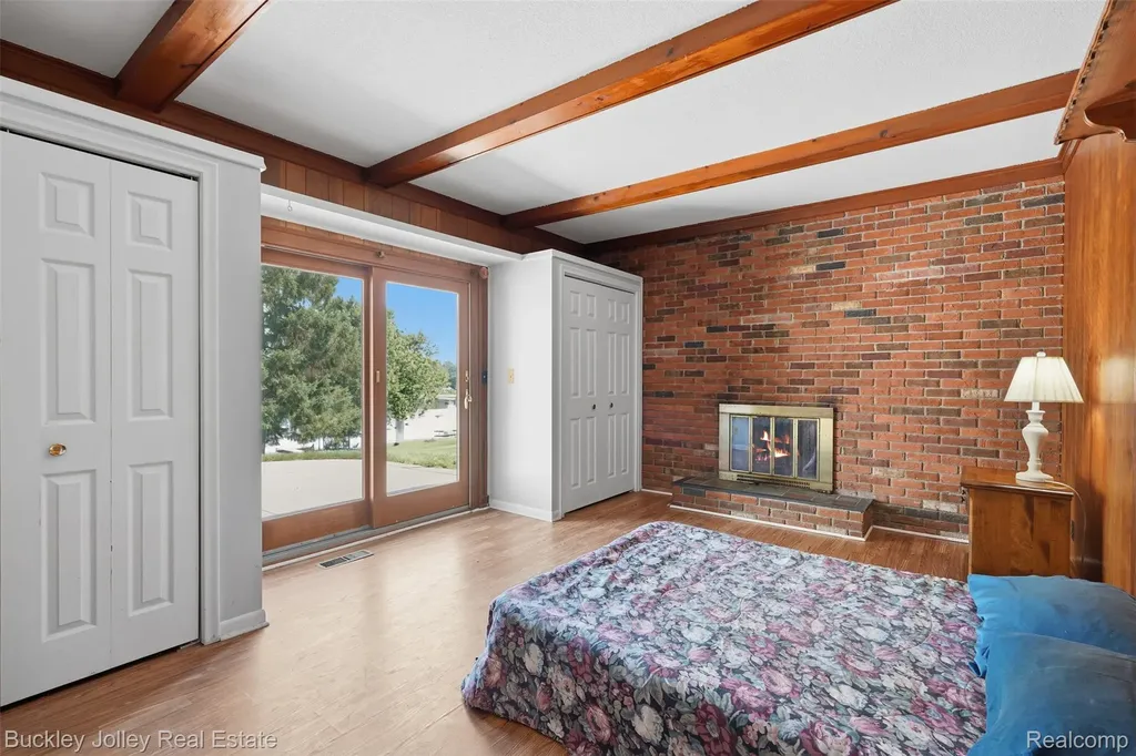10507 Lafollette Drive Brighton Township MI 48114