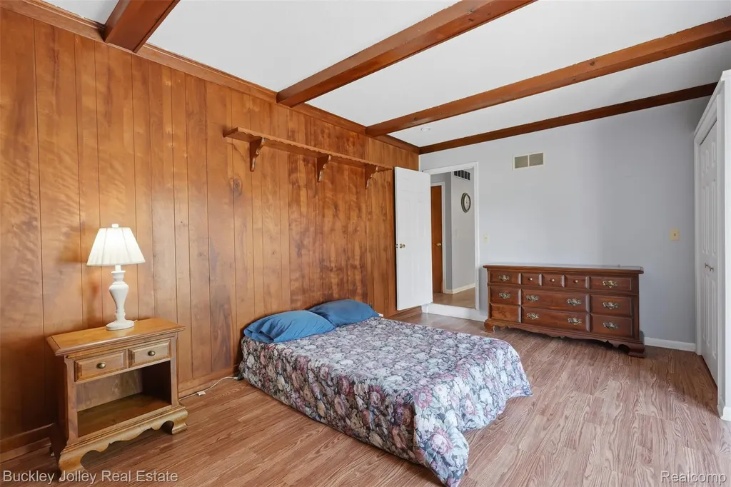 10507 Lafollette Drive Brighton Township MI 48114