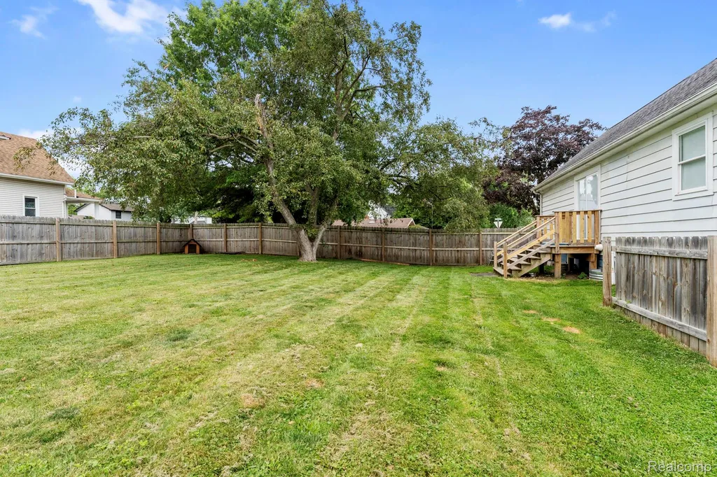 448 Bondie Street Wyandotte City MI 48192
