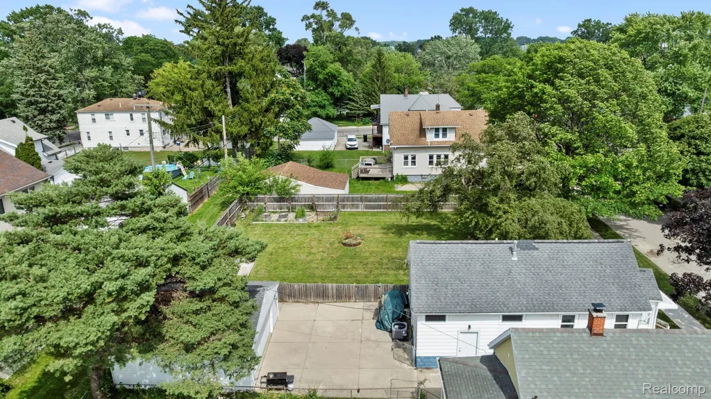 448 Bondie Street Wyandotte City MI 48192
