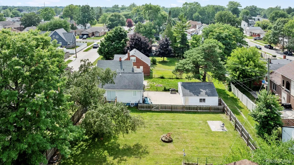 448 Bondie Street Wyandotte City MI 48192