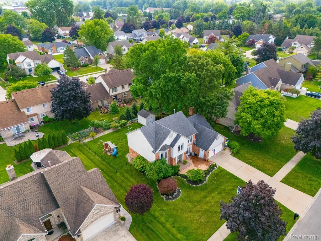 19364 Gill Road Livonia City MI 48152