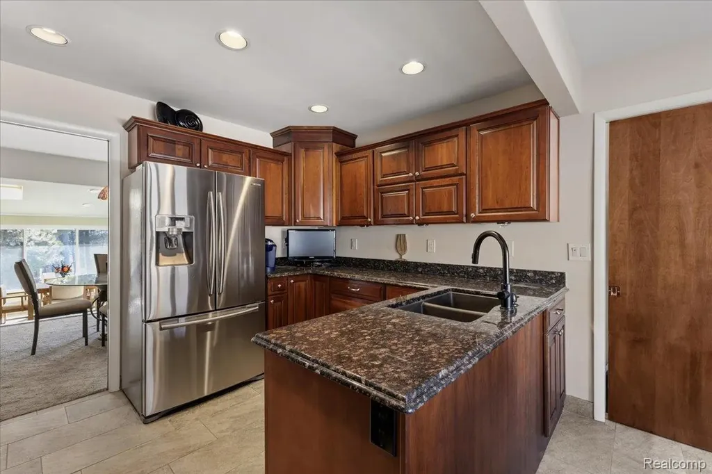 6579 Balmoral Terrace Independence Charter Township MI 48346