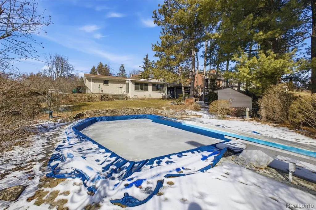 6579 Balmoral Terrace Independence Charter Township MI 48346