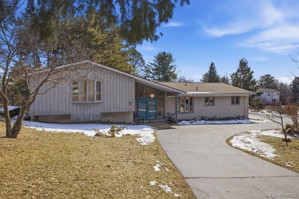 6579 Balmoral Terrace Independence Charter Township MI 48346