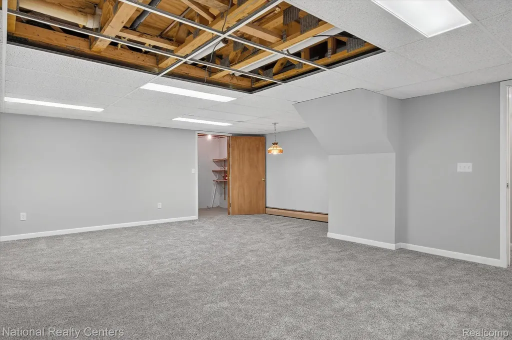 25245 Franklin Terrace South Lyon City MI 48178