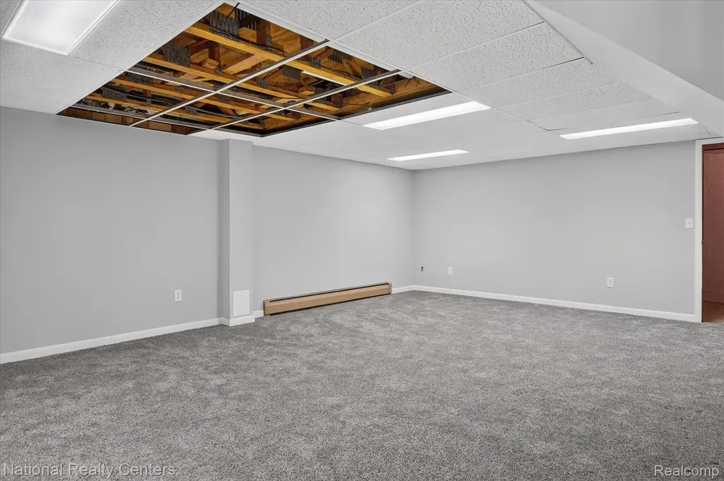 25245 Franklin Terrace South Lyon City MI 48178
