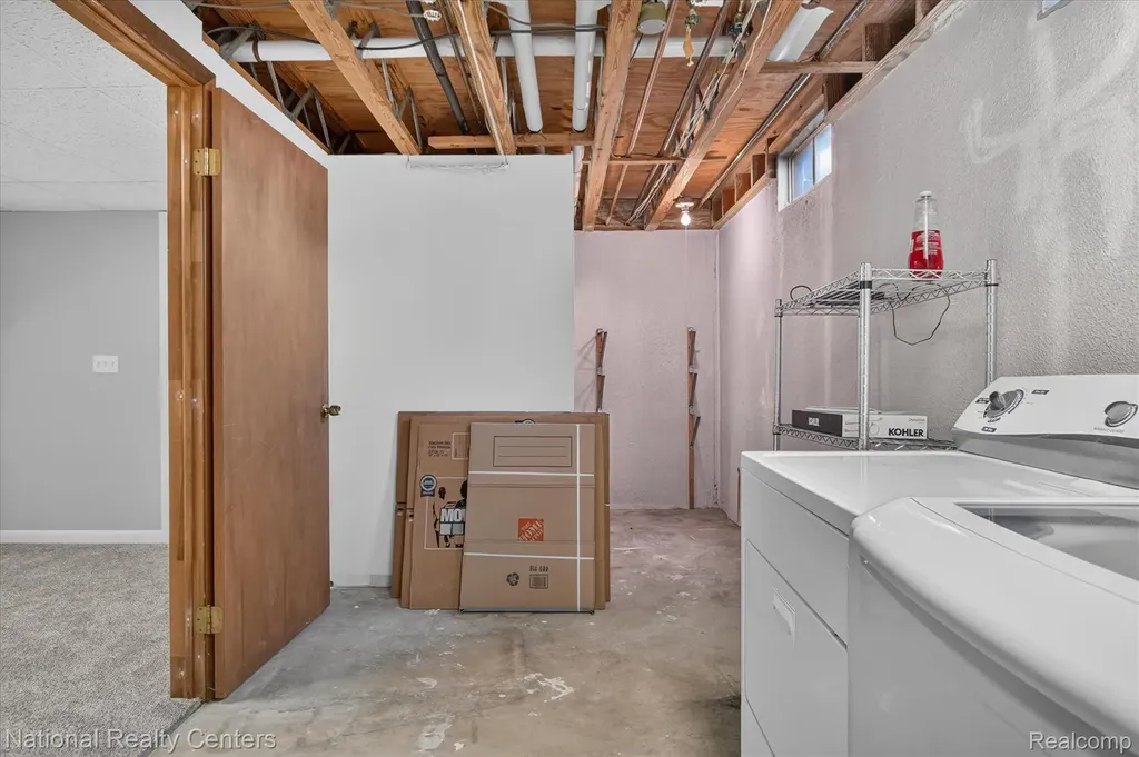 25245 Franklin Terrace South Lyon City MI 48178