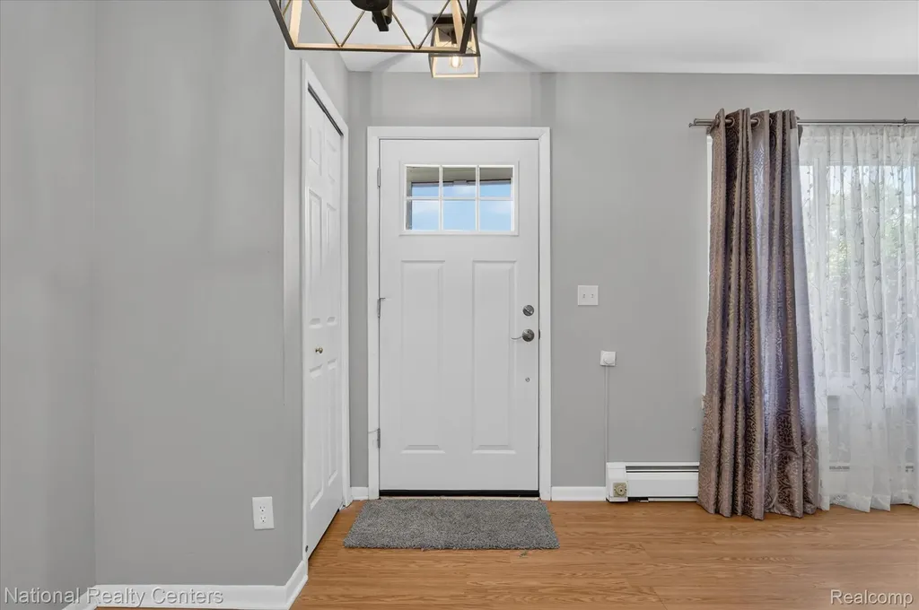 25245 Franklin Terrace South Lyon City MI 48178