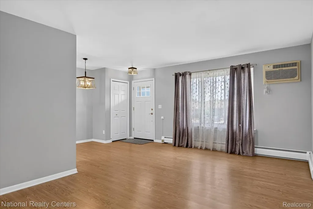 25245 Franklin Terrace South Lyon City MI 48178