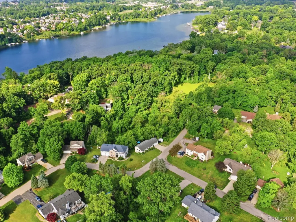 00 Johnson Drive Orion Charter Township MI 48362