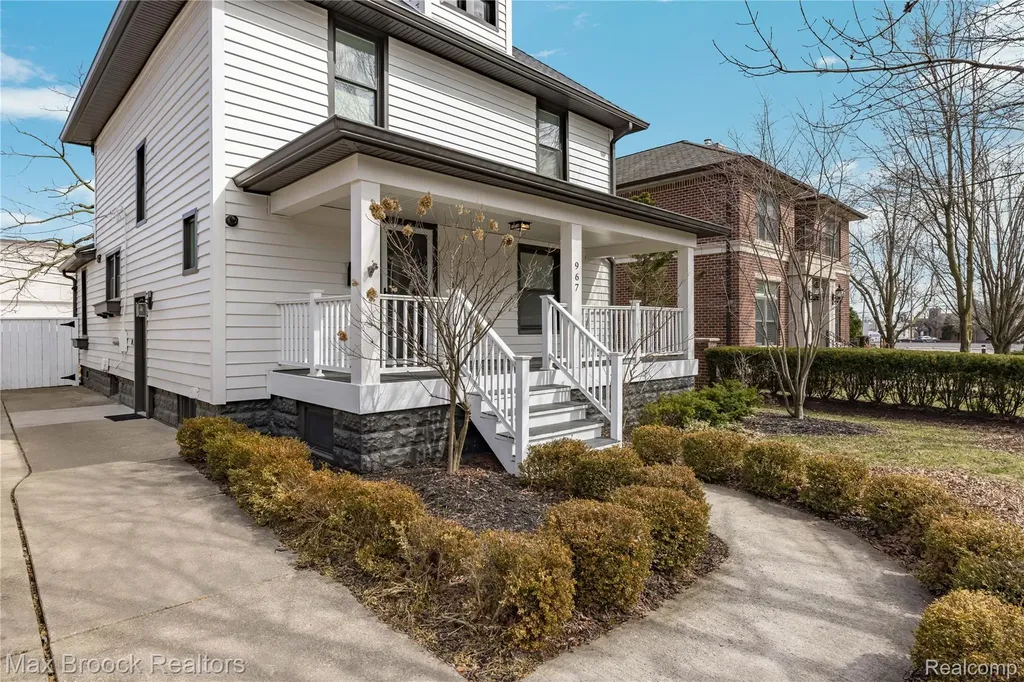 967 Ann Street Birmingham City MI 48009