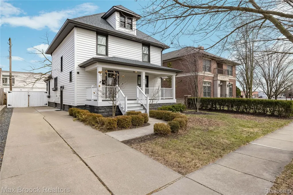 967 Ann Street Birmingham City MI 48009