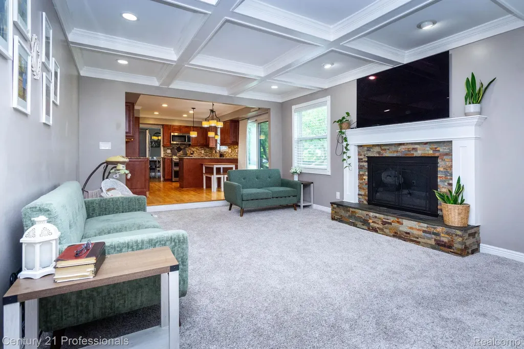 671 Bridgestone Drive Rochester Hills City MI 48309