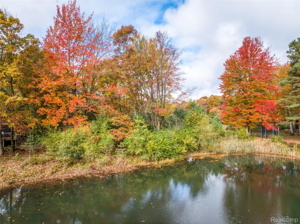 6310 Kilkenny Drive Morton Township MI 49346