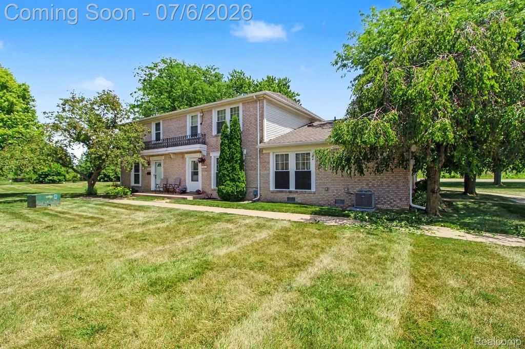 28427 Longmeadow Lane Brownstown Charter Township MI 48183