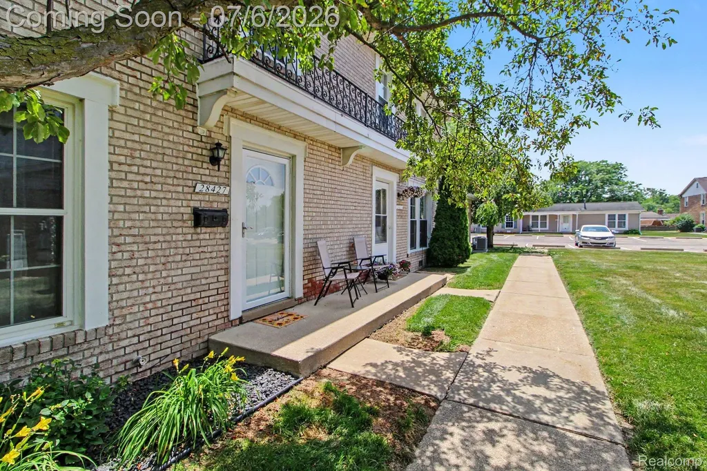 28427 Longmeadow Lane Brownstown Charter Township MI 48183
