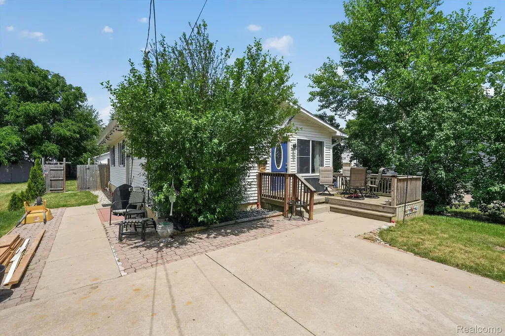 721 Jerome Avenue Owosso City MI 48867