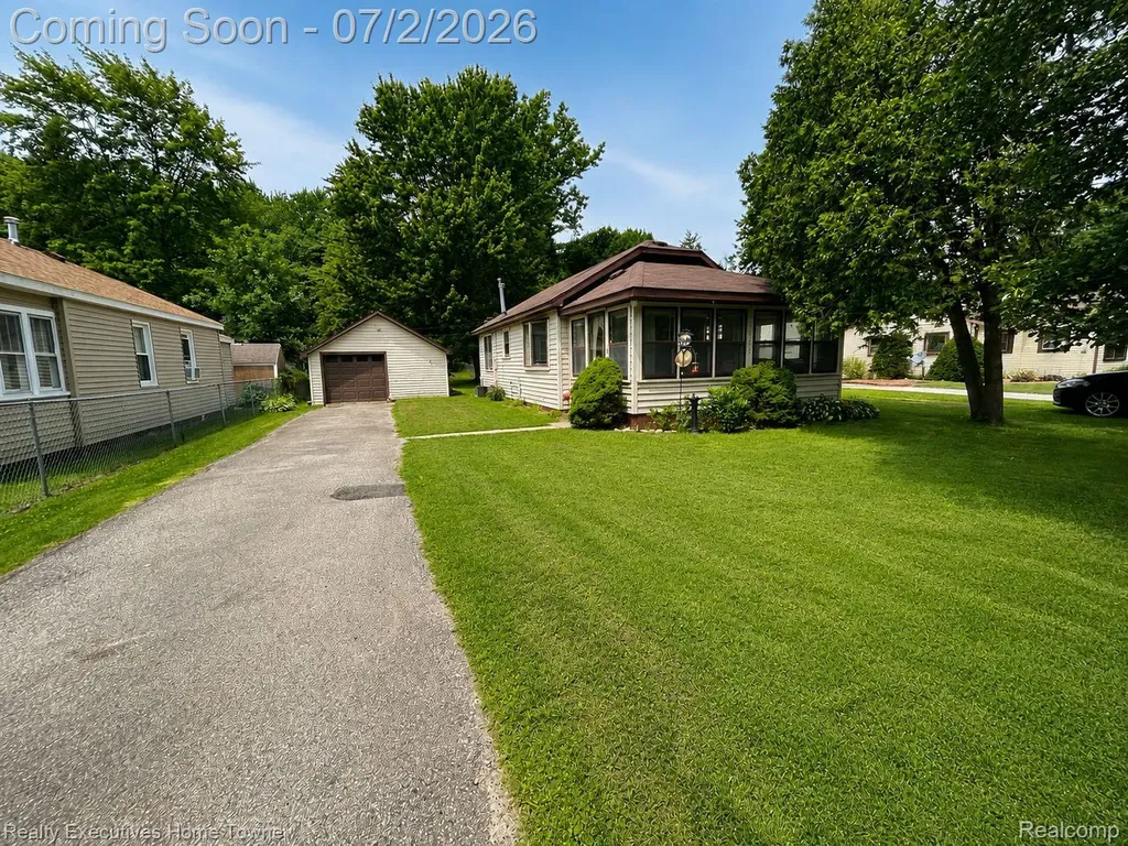 6621 Bunker Road Burtchville Township MI 48059