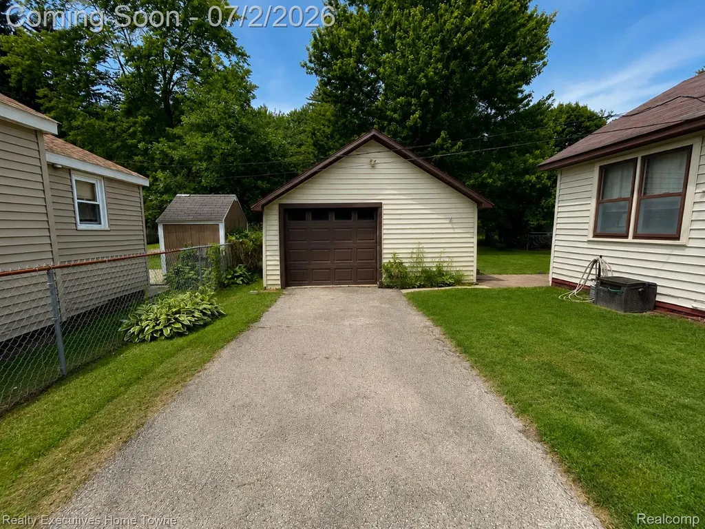 6621 Bunker Road Burtchville Township MI 48059