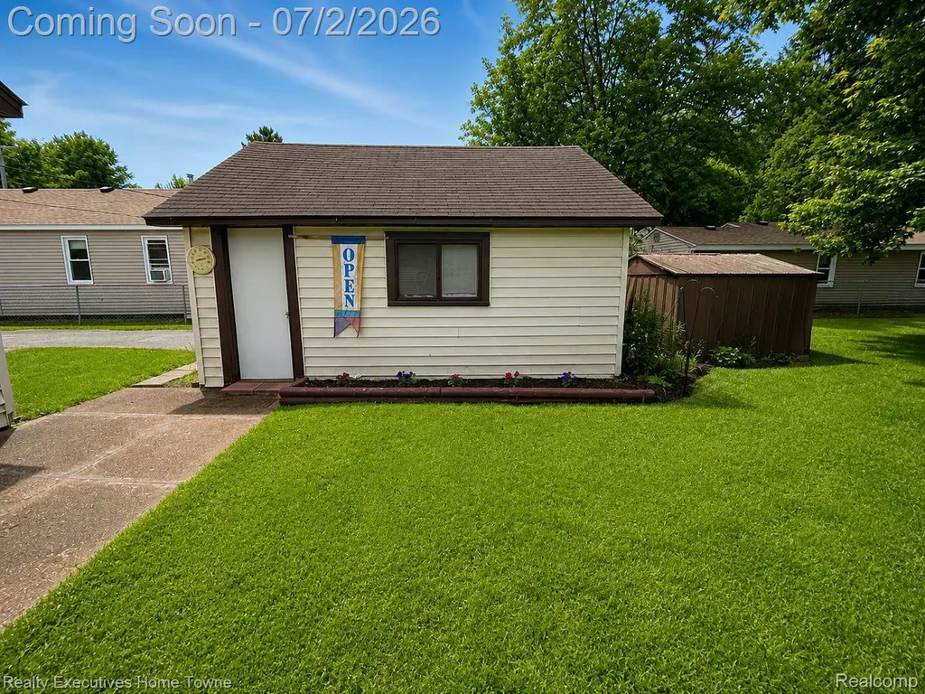 6621 Bunker Road Burtchville Township MI 48059