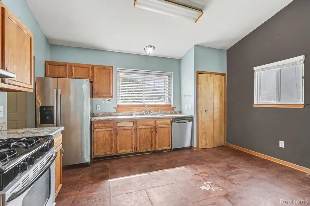 1754 Tulip Lane Westland City MI 48186