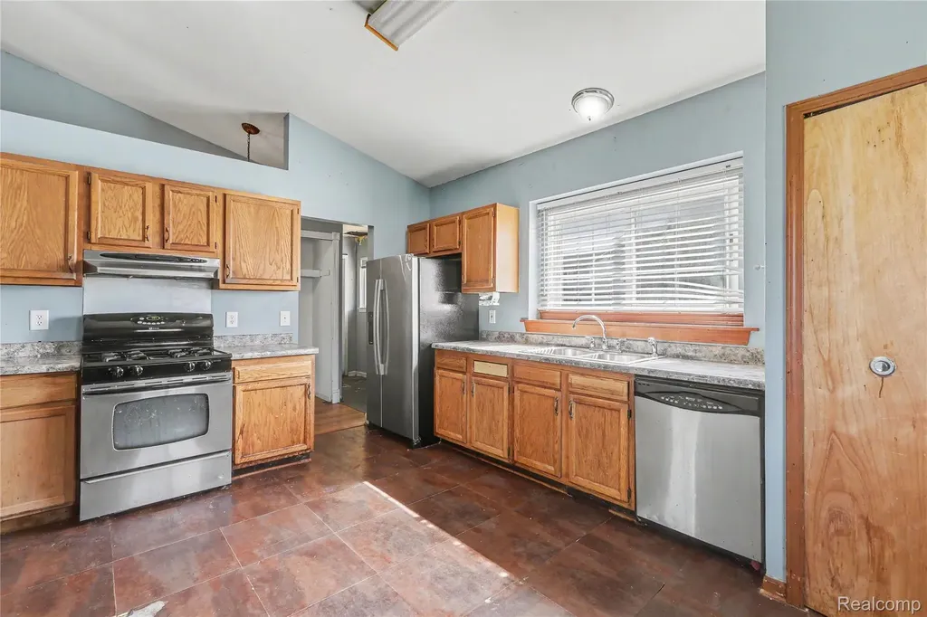 1754 Tulip Lane Westland City MI 48186