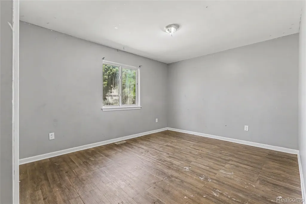 1754 Tulip Lane Westland City MI 48186
