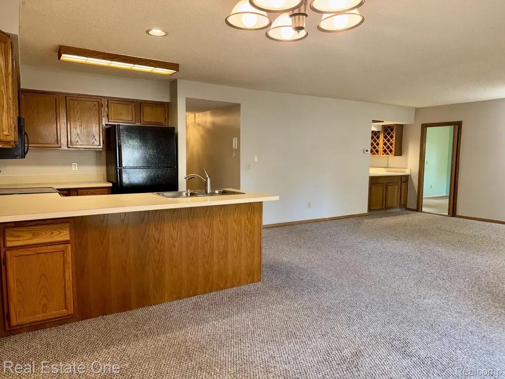 5096 Harbor Oak Drive Waterford Charter Township MI 48329