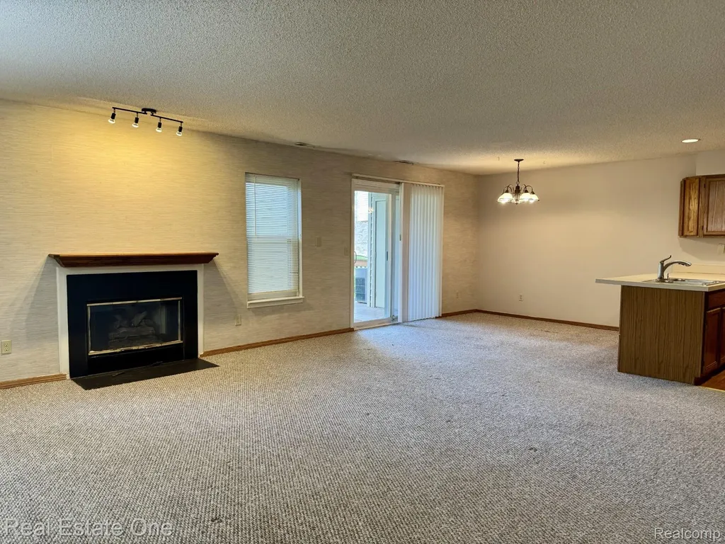 5096 Harbor Oak Drive Waterford Charter Township MI 48329