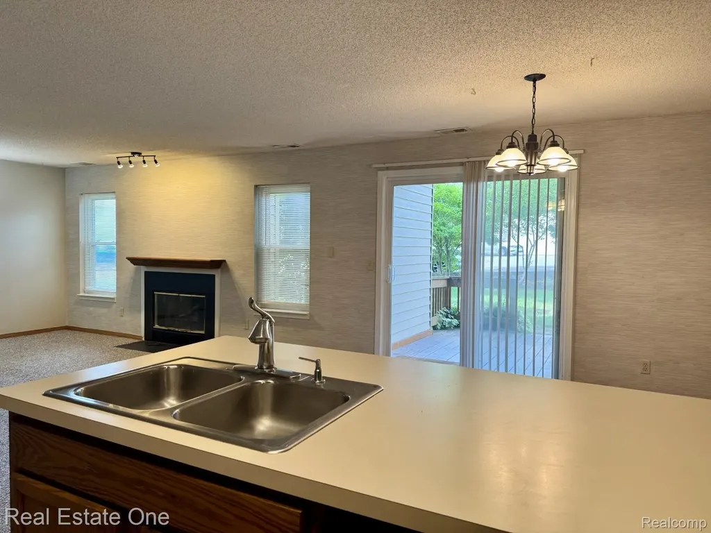 5096 Harbor Oak Drive Waterford Charter Township MI 48329