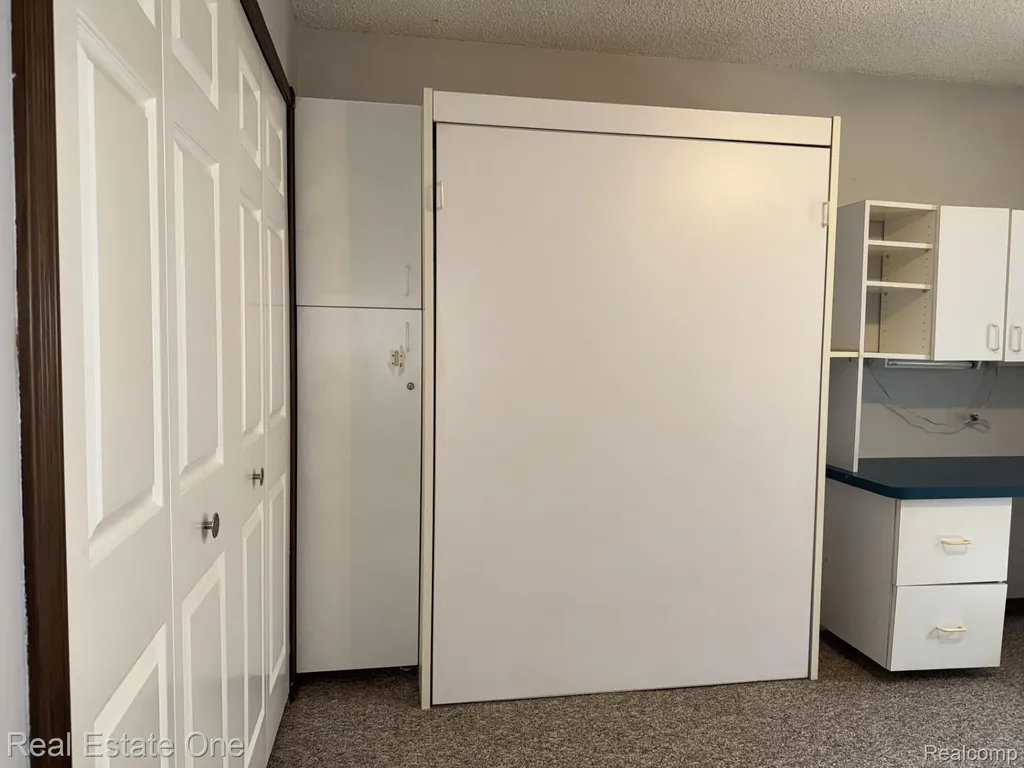 5096 Harbor Oak Drive Waterford Charter Township MI 48329