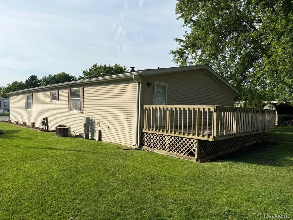 1994 Lovell Court Milford Charter Township MI 48381