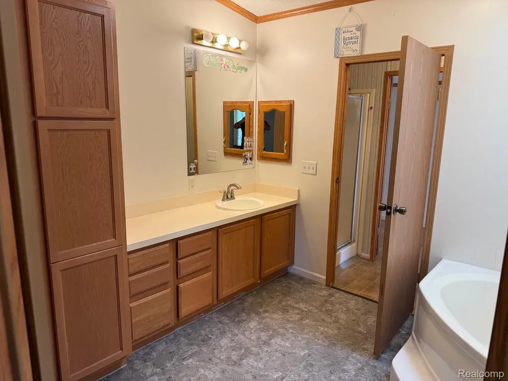 1994 Lovell Court Milford Charter Township MI 48381