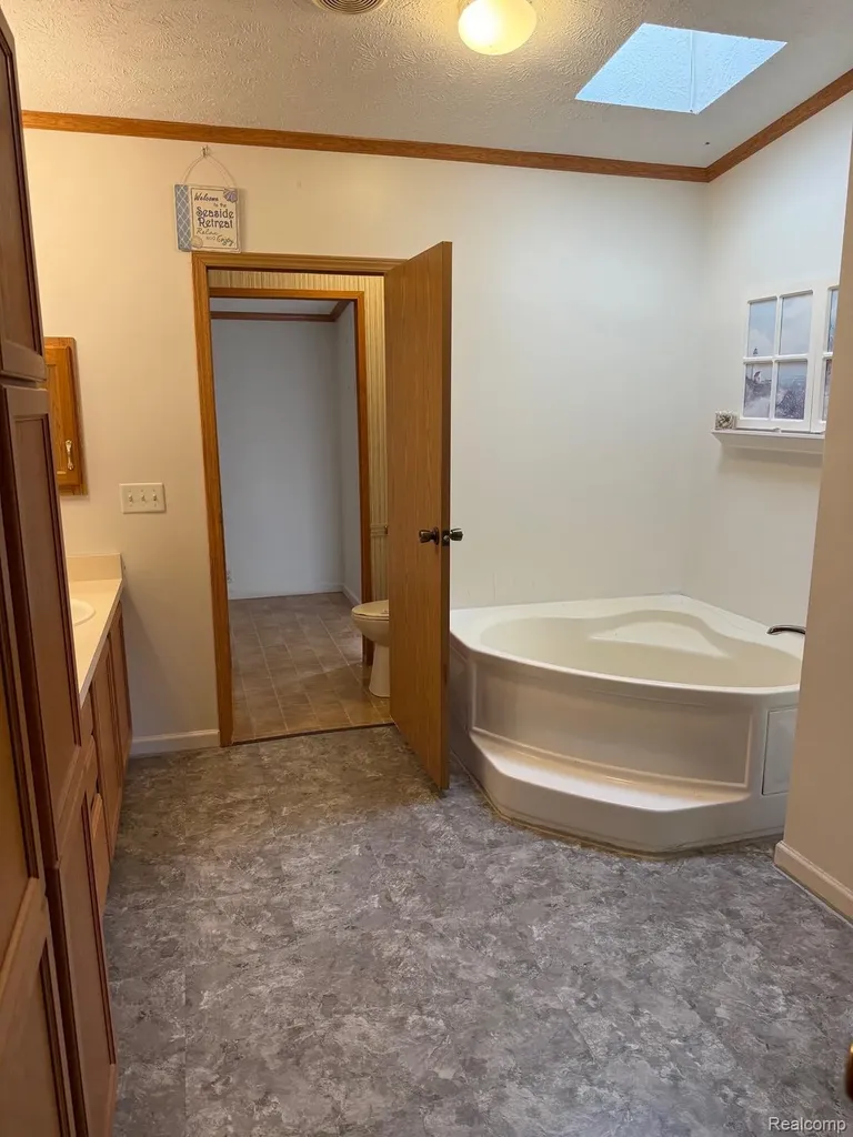 1994 Lovell Court Milford Charter Township MI 48381