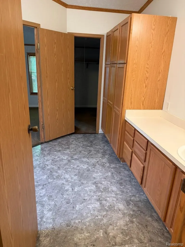 1994 Lovell Court Milford Charter Township MI 48381