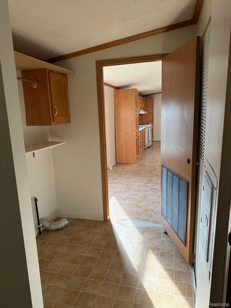 1994 Lovell Court Milford Charter Township MI 48381