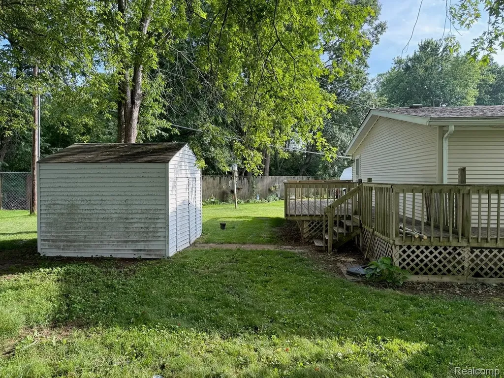 1994 Lovell Court Milford Charter Township MI 48381