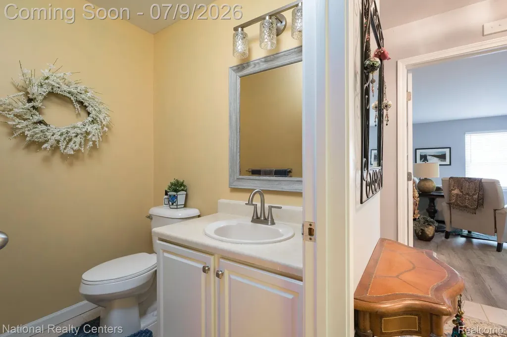 196 Barrington Circle Orion Charter Township MI 48360