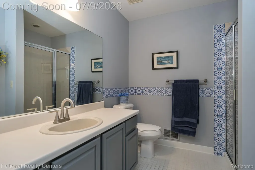 196 Barrington Circle Orion Charter Township MI 48360