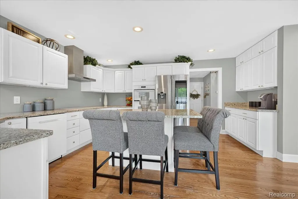 150 River Park Place Dundee Village MI 48131