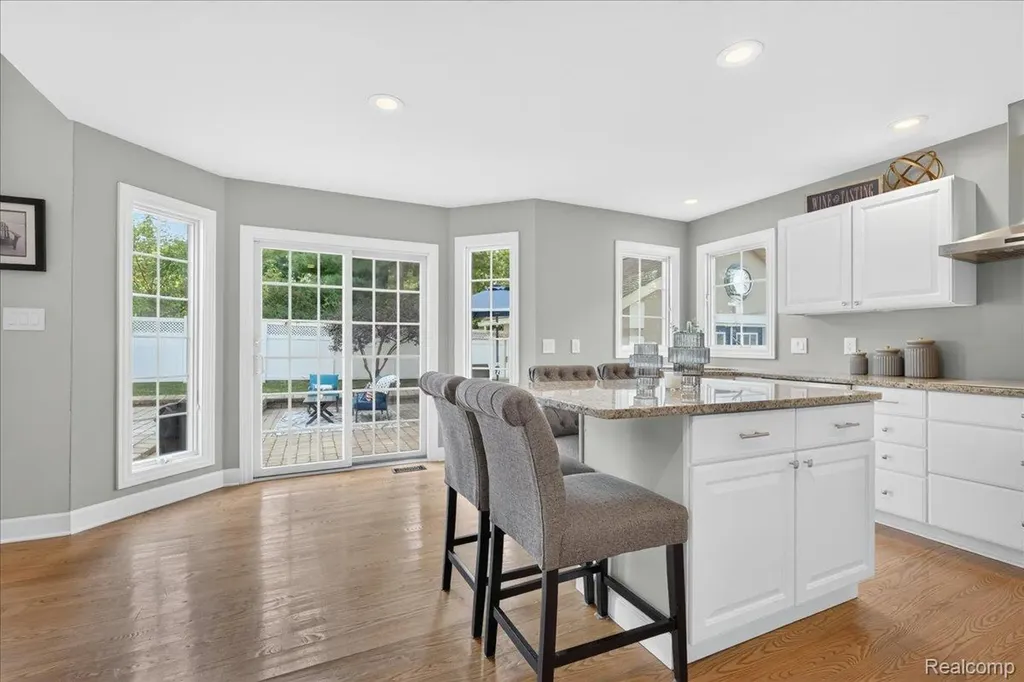 150 River Park Place Dundee Village MI 48131
