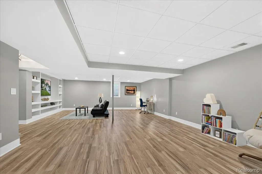 150 River Park Place Dundee Village MI 48131
