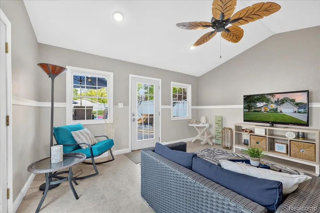 150 River Park Place Dundee Village MI 48131