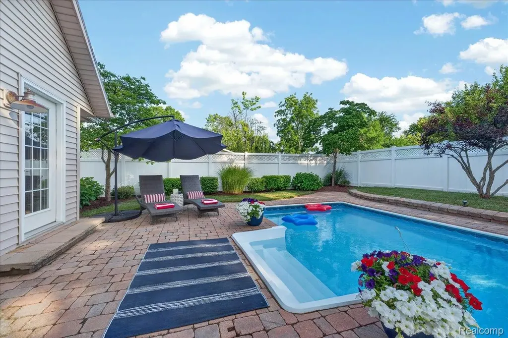150 River Park Place Dundee Village MI 48131