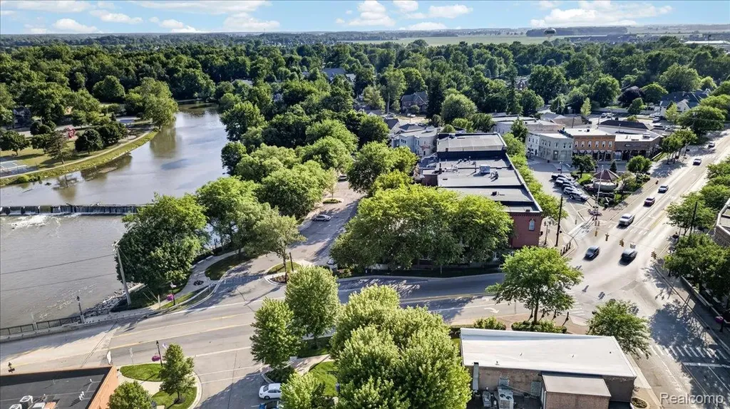 150 River Park Place Dundee Village MI 48131