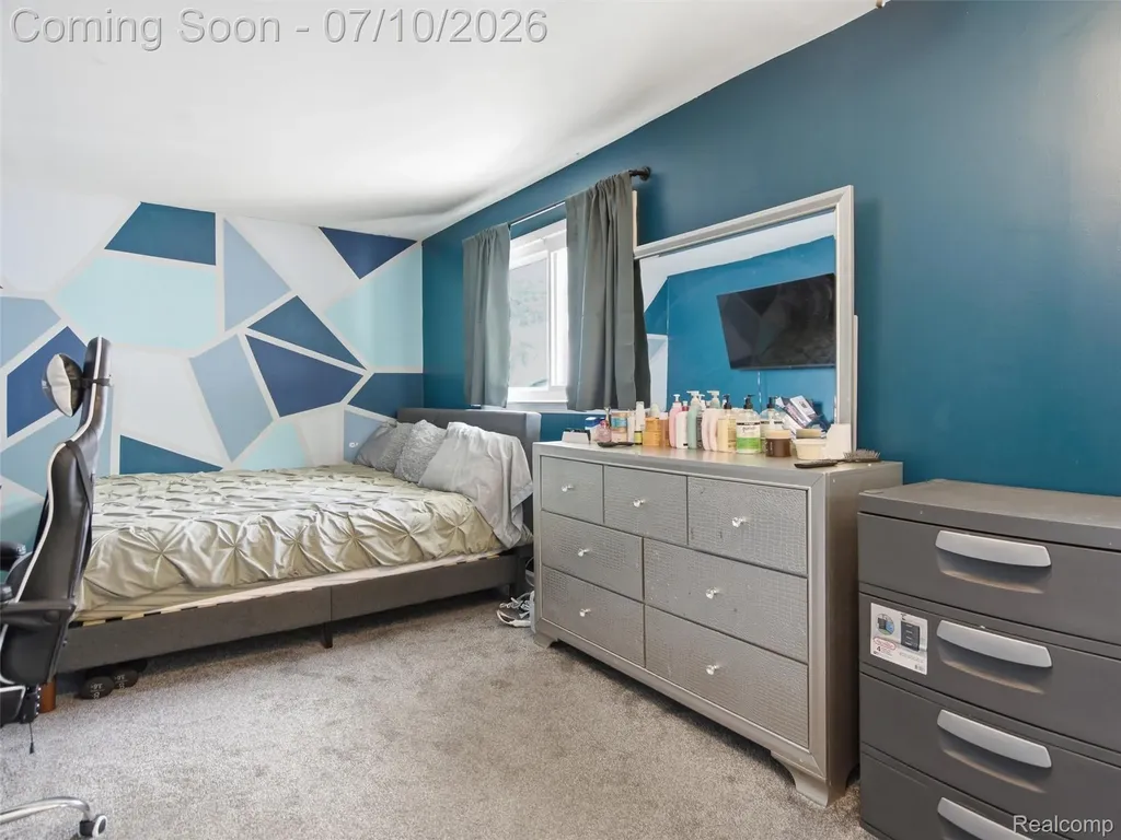 18612 Kinloch Redford Charter Township MI 48240