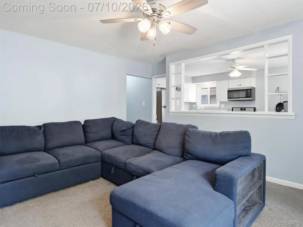 18612 Kinloch Redford Charter Township MI 48240